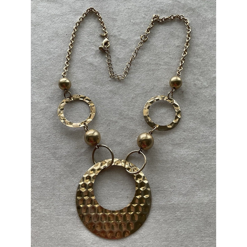 Signed Avon Gold Tone Necklace textured hammered circular links Vintage Estate